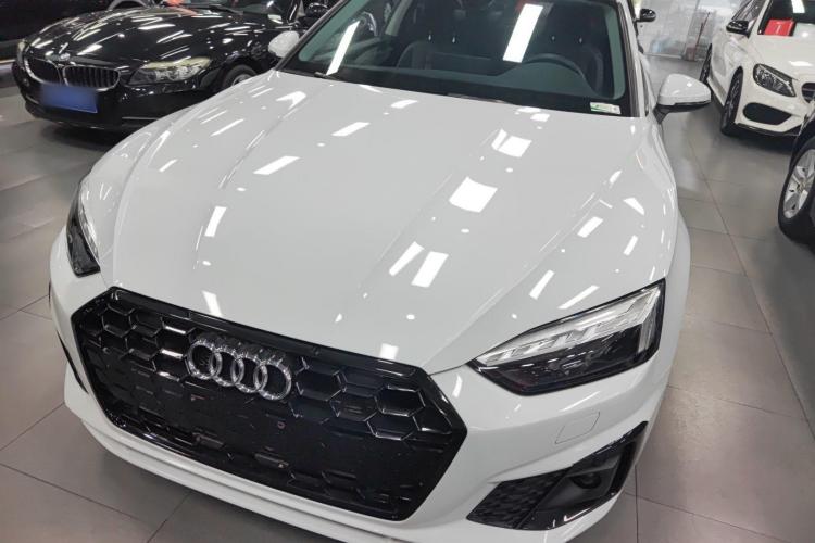 奥迪A5 2021款 Coupe 40 TFSI 时尚动感型车身外观6001