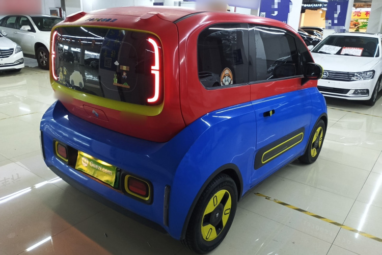 宝骏KiWi EV 2021款 艺术家 三元锂车身外观7
