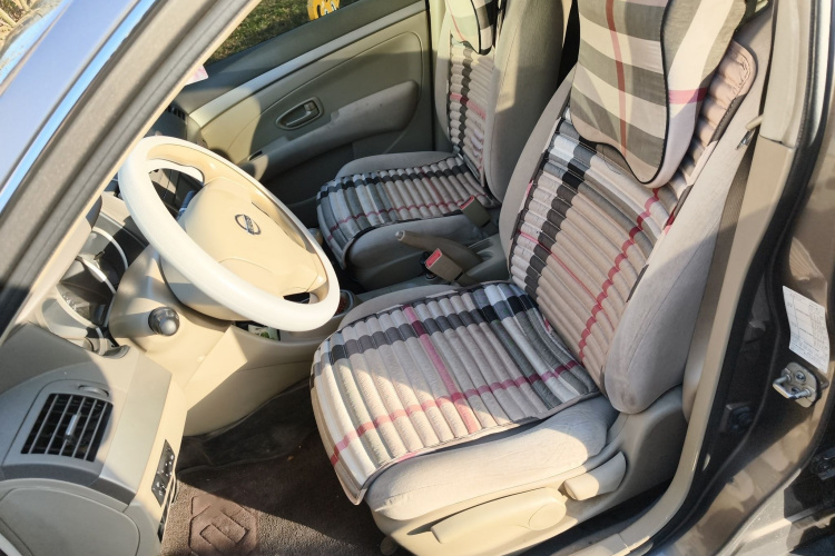 日产 轩逸 2012款 经典 1.6XE 手动舒适版局部细节19