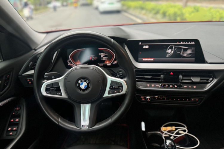 宝马2系(进口) 2021款 225i 四门轿跑车 M运动套装局部细节13