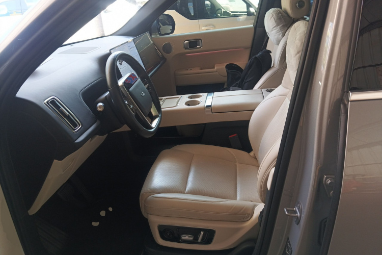 理想汽车 理想L9 2022款 Max局部细节19