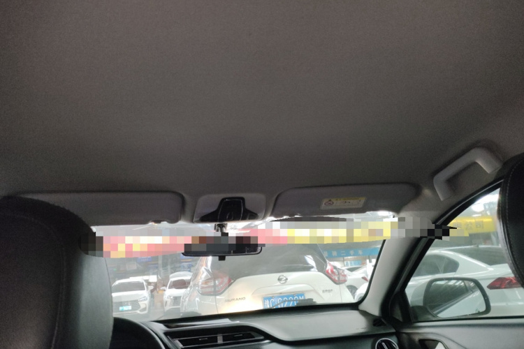 奇瑞 瑞虎3X 2018款 1.5L 自动精英版中控内饰22