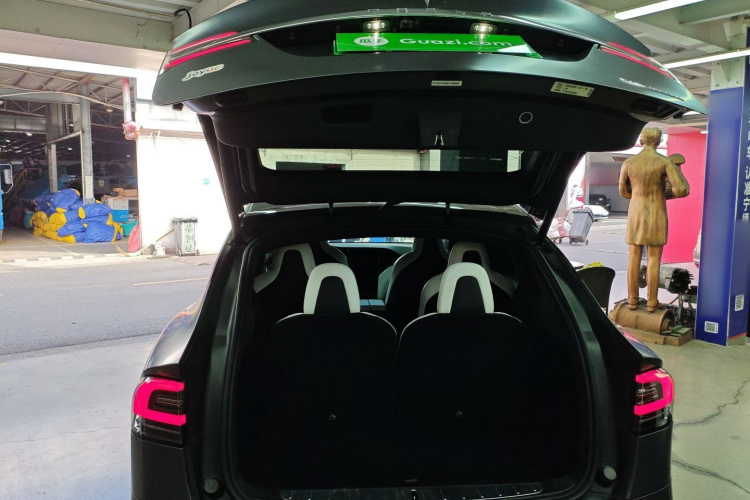 特斯拉 Model X 2019款 Performance 高性能版机舱底盘23