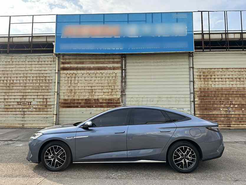比亚迪 海豹 2023款 DM-i 1.5T 121km 旗舰型(4)
