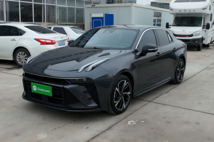 领克03 2025款 1.5TD DCT冠军版Pro车身外观1