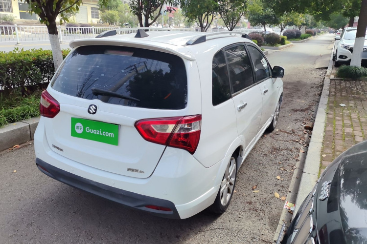 铃木 利亚纳A6 2015款 两厢 1.4L 手动畅想型车身外观6003