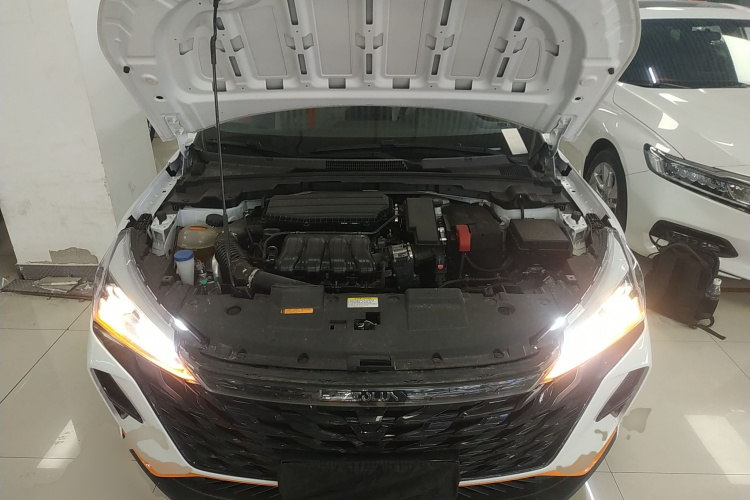 东风风神 奕炫 2023款 1.5L 自动荣耀版局部细节24