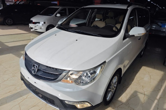 宝骏730 2014款 1.5L 手动舒适型 7座