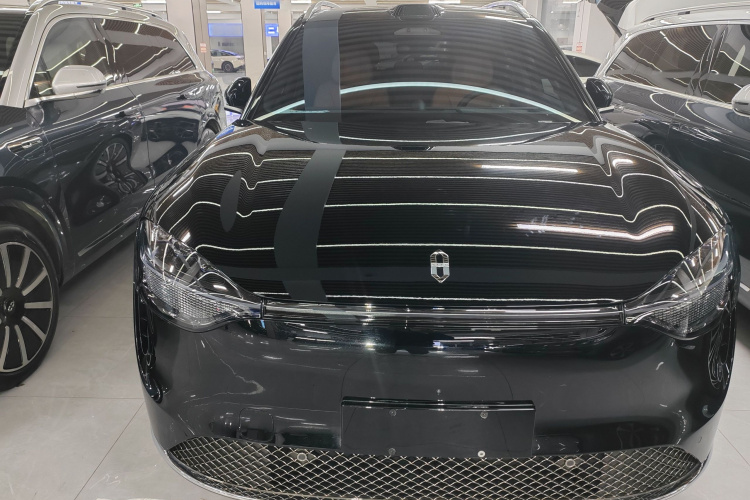 鸿蒙智行 问界M9 2025款 纯电 Ultra版 100kWh 5座版车身外观6001