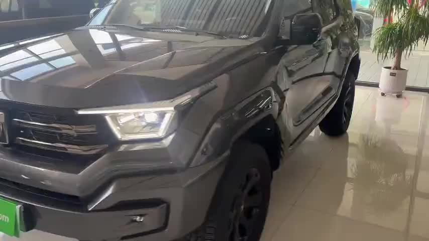 坦克400新能源 2024款 Hi4-T 越野版实拍1