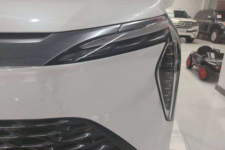 别克 世纪 2023款 2.0T 六座蕴世版车身外观36