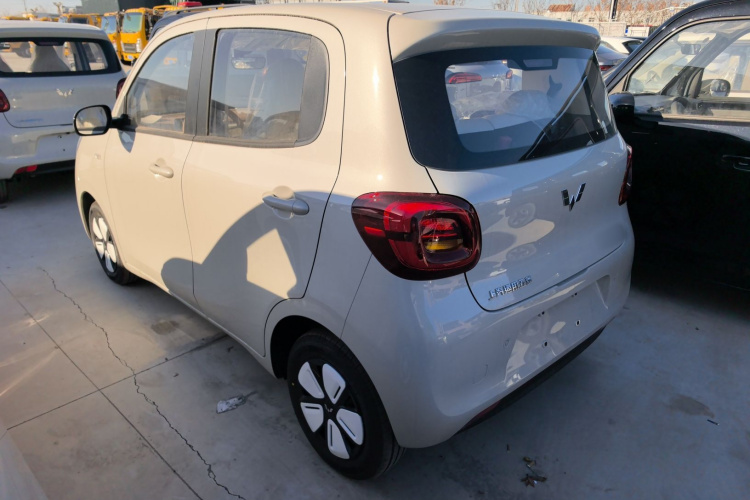 五菱汽车 宏光MINIEV 2025款 四门版 进阶款车身外观4