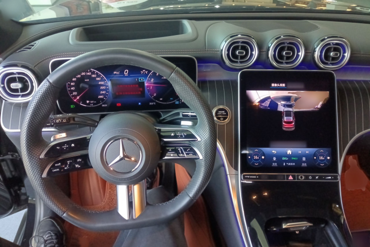 奔驰GLC 2024款  改款 GLC 260 L 4MATIC 豪华型 5座中控内饰7002