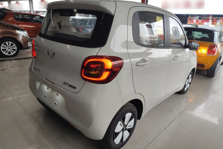 五菱汽车 宏光MINIEV 2025款 四门版 进阶款车身外观7