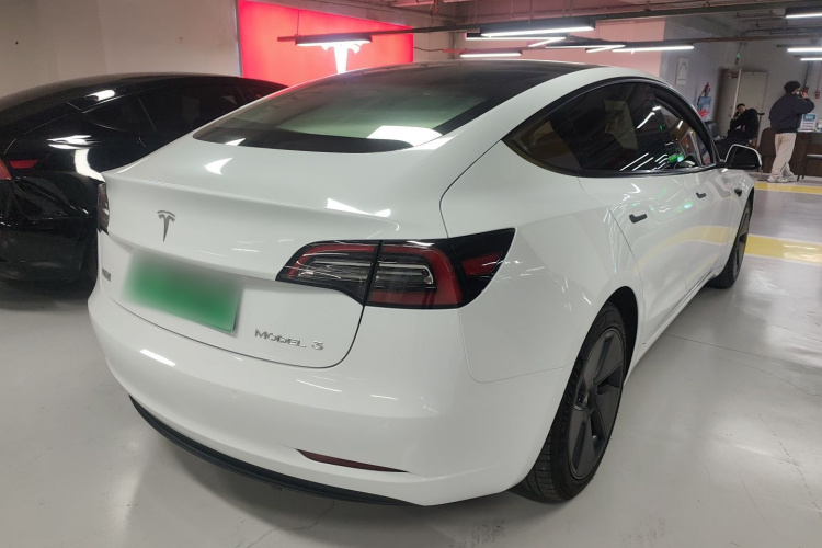 特斯拉 Model 3 2021款 标准续航后驱升级版车身外观7