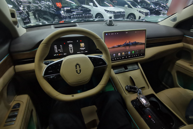 鸿蒙智行 问界M7 2024款 1.5T 智驾后驱Max版 6座中控内饰7002