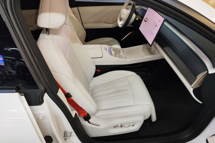 乐道L60 2024款 60kWh 四驱版局部细节41