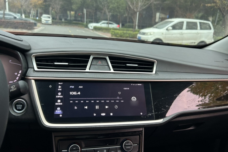 吉利汽车 帝豪GL 2020款 1.4T CVT豪华型局部细节16