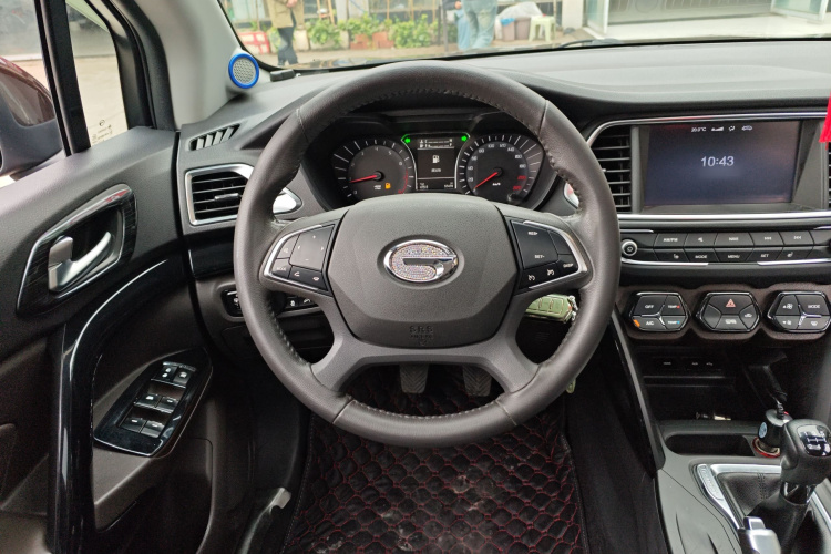 广汽传祺 传祺GS4 2015款 200T 手动豪华版中控内饰13