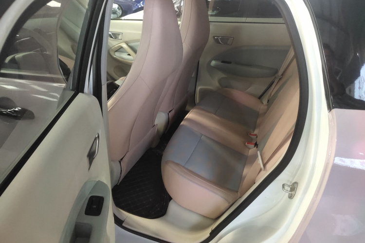 零跑汽车 零跑T03 2024款 310舒享版中控内饰7004