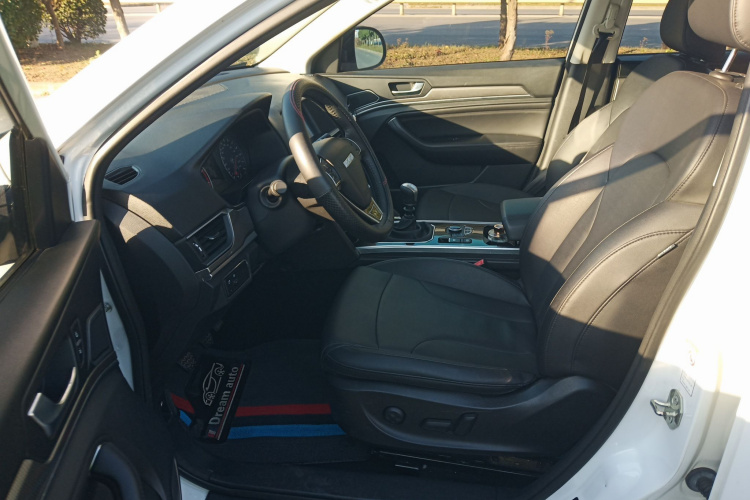 哈弗H6 2018款 红标 运动版 1.5T 手动两驱精英型中控内饰19