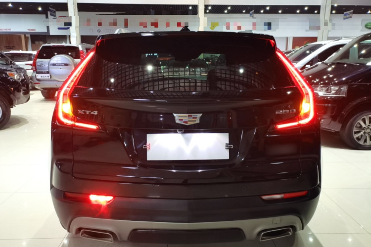 凯迪拉克XT4 2021款 28T 两驱豪华型车身外观6