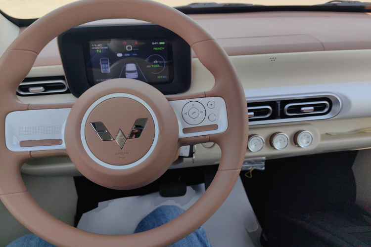 五菱汽车 宏光MINIEV 2024款 第三代 215km 青春版中控内饰12