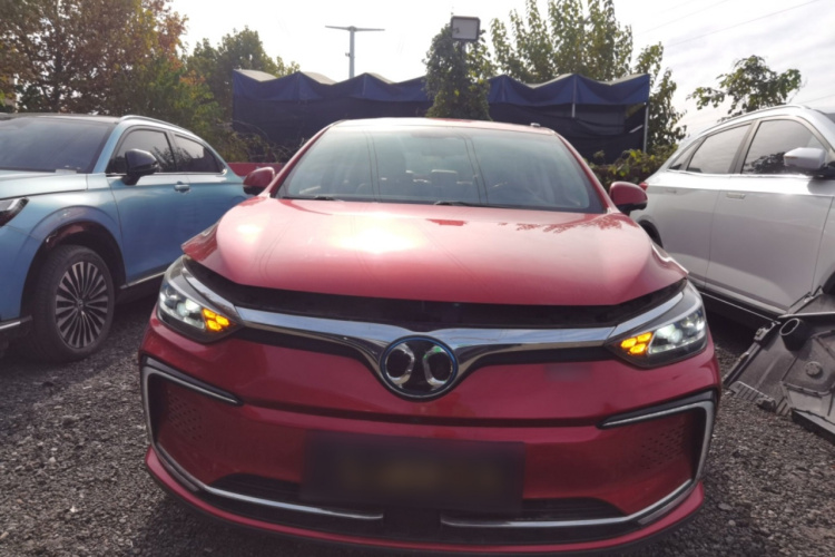 北京汽车 北京EU5 2018款 R550 智潮版车身外观2