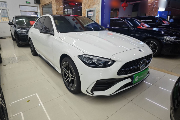 奔驰C级 2025款 C 260 L 皓夜运动版车身外观3