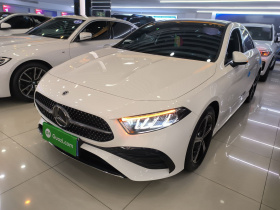 奔驰A级 2025款 A 200 L 时尚型