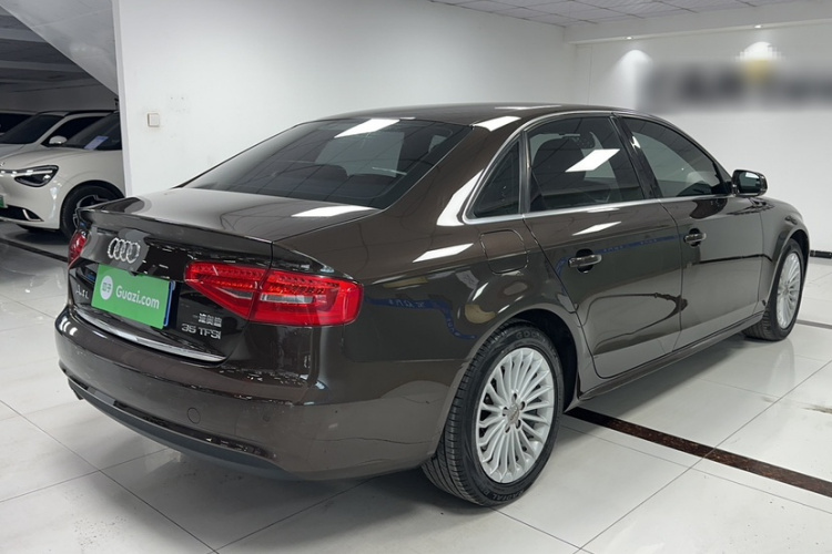 奥迪A4L 2015款 35 TFSI 自动舒适型车身外观6003