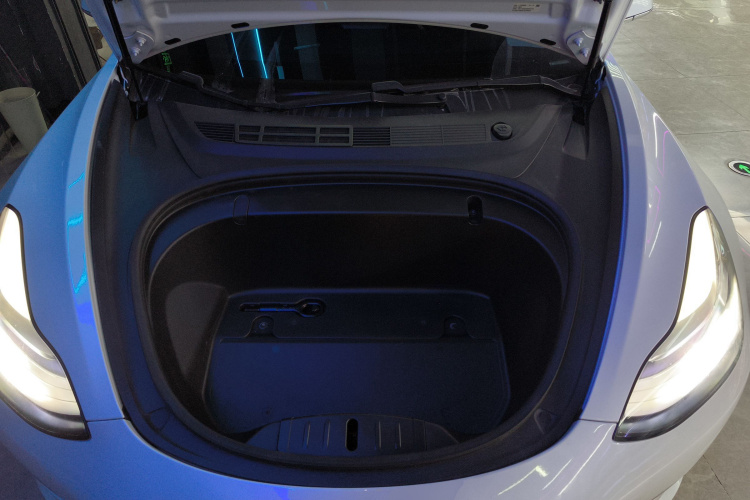 特斯拉 Model 3(进口) 2019款 长续航全轮驱动版机舱底盘24
