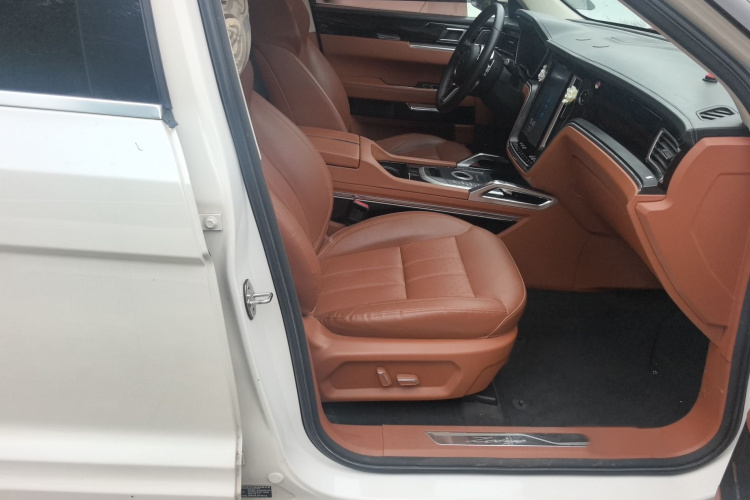 众泰T700 2017款 1.8T 双离合尊贵型局部细节41