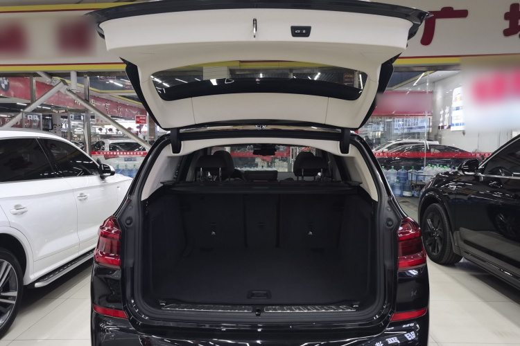 宝马X3 2020款  xDrive28i M运动套装机舱底盘23
