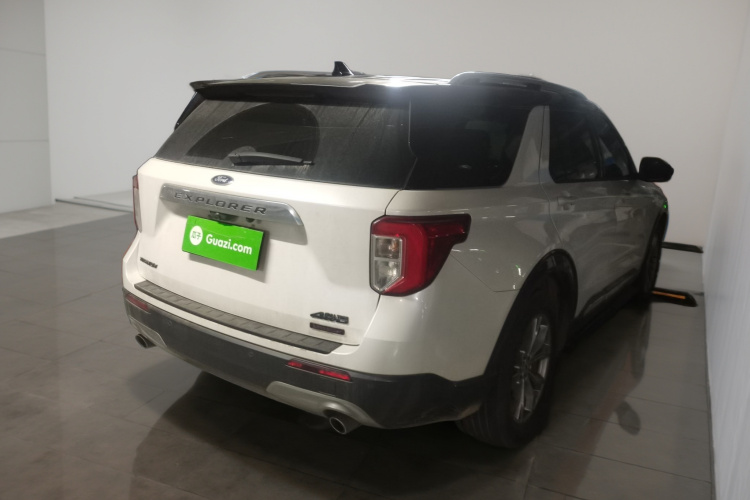 福特 探险者 2020款 EcoBoost 285 四驱风尚版 6座车身外观7