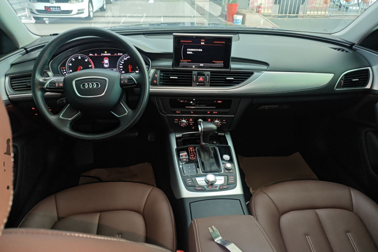 奥迪A6L 2014款 TFSI 标准型中控内饰12