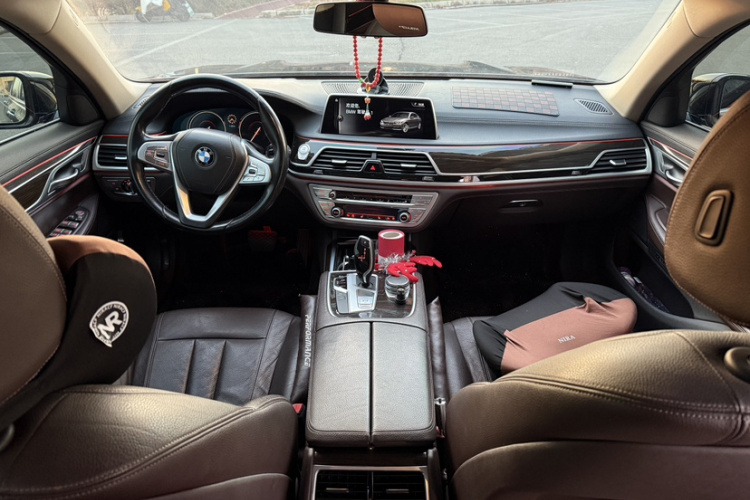 宝马7系 2017款 730Li 领先型中控内饰7002