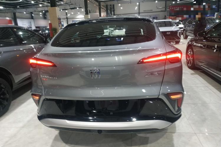 别克 昂扬 2022款 1.5T GS 燃速版车身外观6