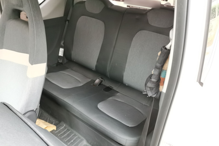 五菱汽车 宏光MINIEV 2021款 马卡龙时尚款 磷酸铁锂中控内饰7002