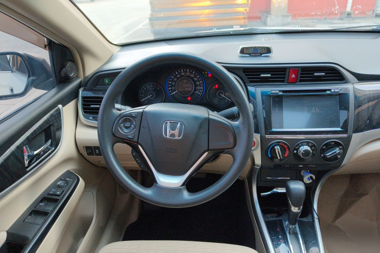 本田 凌派 2015款 1.8L 自动豪华版中控内饰13