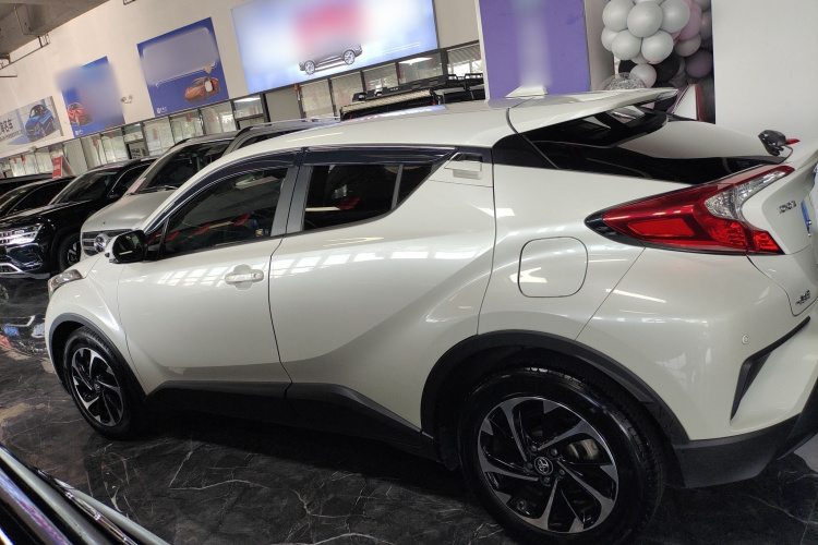 丰田 奕泽IZOA 2018款 2.0L 奕驰版 国VI车身外观4