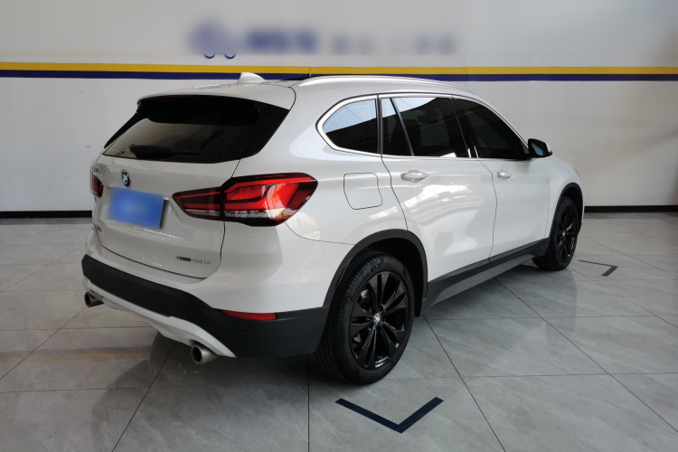 宝马X1 2020款 sDrive20Li 时尚型车身外观7