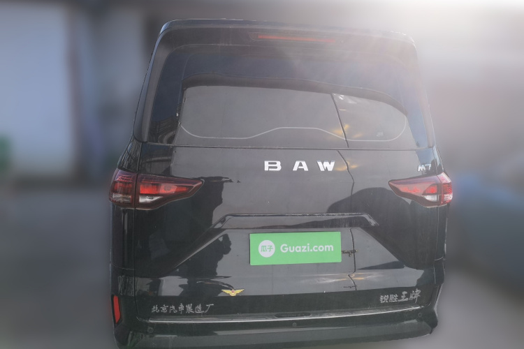 BAW北汽制造 锐胜王牌M7 2023款 1.6L 长轴创富型 7座车身外观6