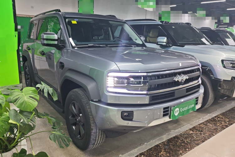 方程豹 豹5 2025款 210KM 云辇天神Ultra版车身外观3