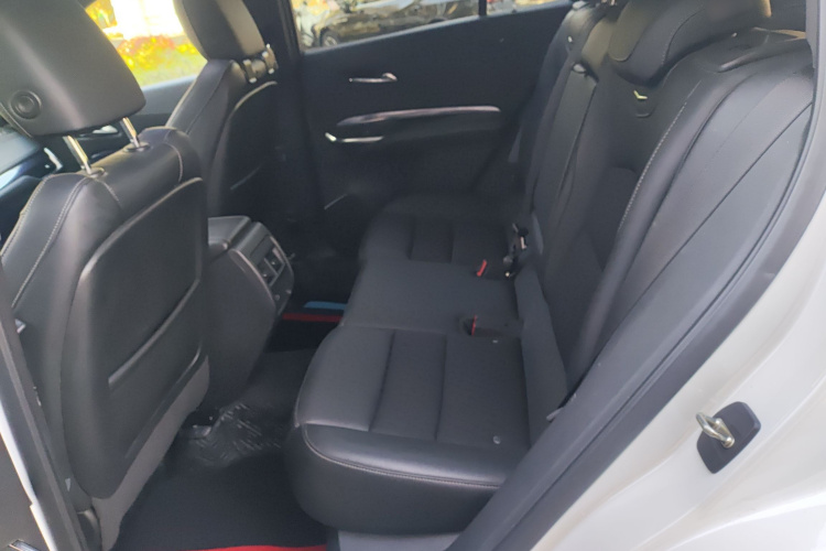 凯迪拉克XT4 2021款 28T 两驱技术型中控内饰7004