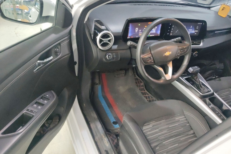 雪佛兰 科鲁泽 2023款 1.5L 双离合乐享版中控内饰20