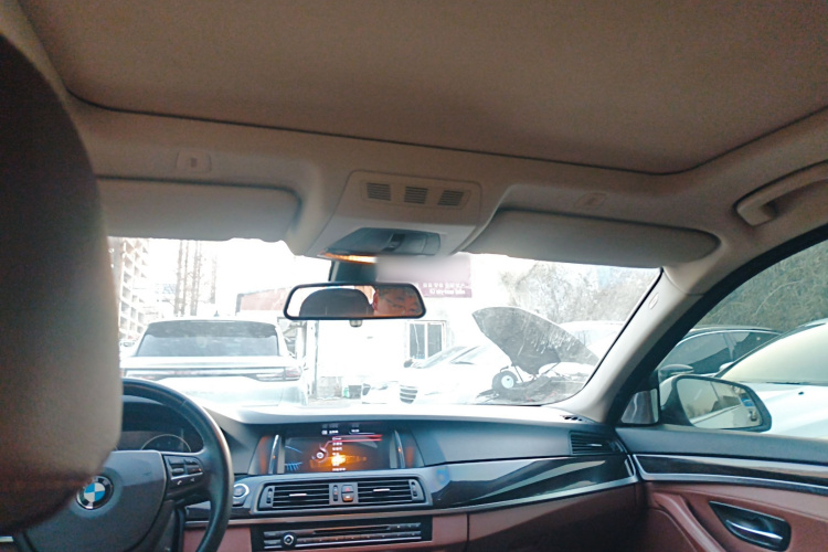 宝马5系 2014款 525Li 领先型局部细节22