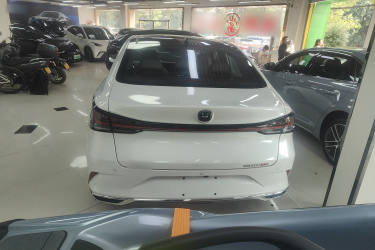 长安 锐程PLUS 2023款 1.5T DCT领航型车身外观6