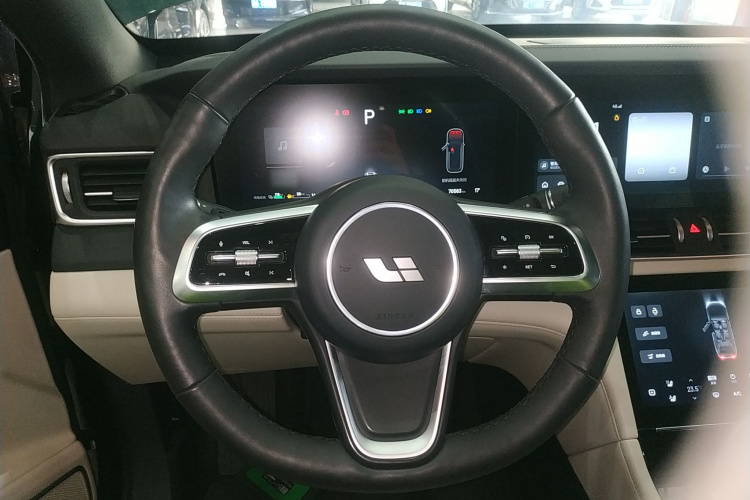 理想汽车 理想ONE 2021款 增程6座版中控内饰13