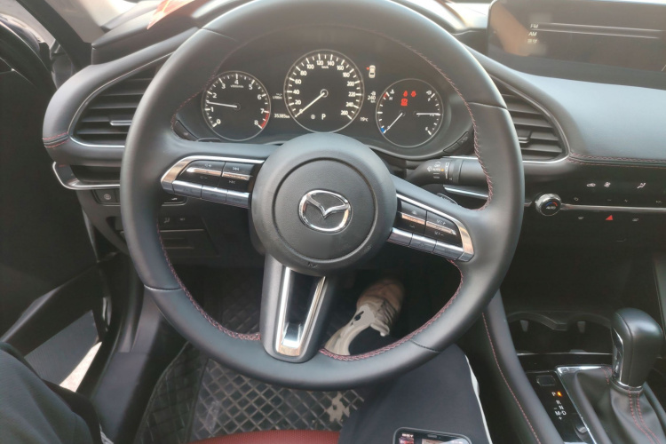 马自达3 昂克赛拉 2023款 2.0L 自动质臻版中控内饰13